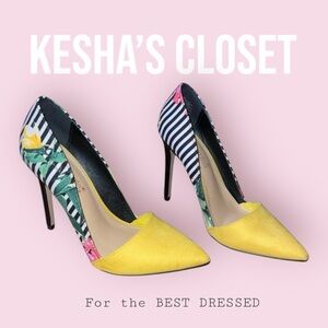 SHOE-DAZZLE Tropical Print Pointed Toe Stiletto Heel